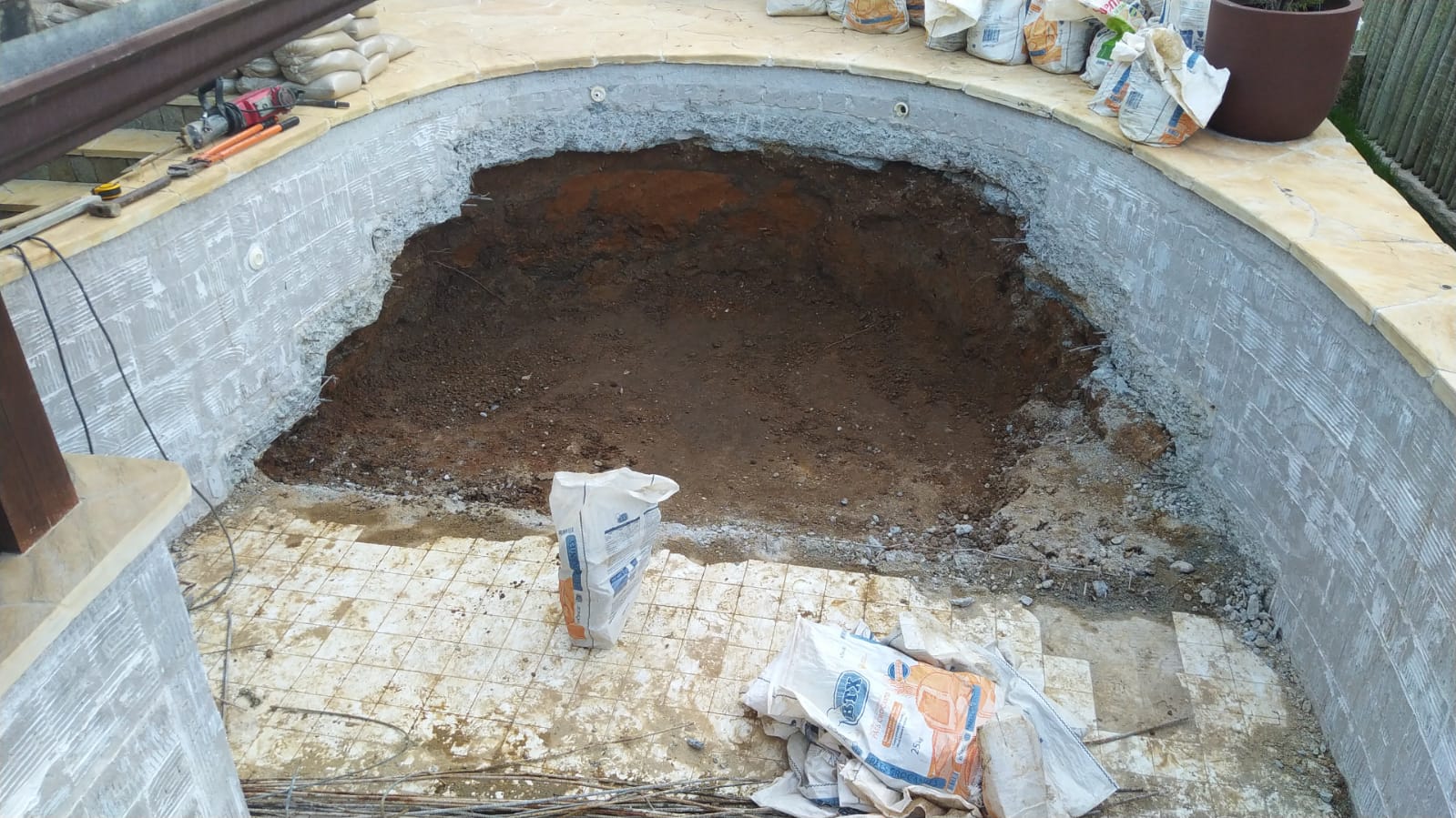 6d2b6af8-a418-4014-a595-3582ca471b49